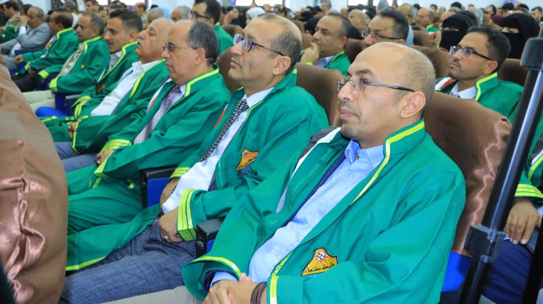 في الحفل التكريمي السنوي لجامعة صنعاء.. كلية الطب تتصدر الكليات في عدد العلماء المكرمين