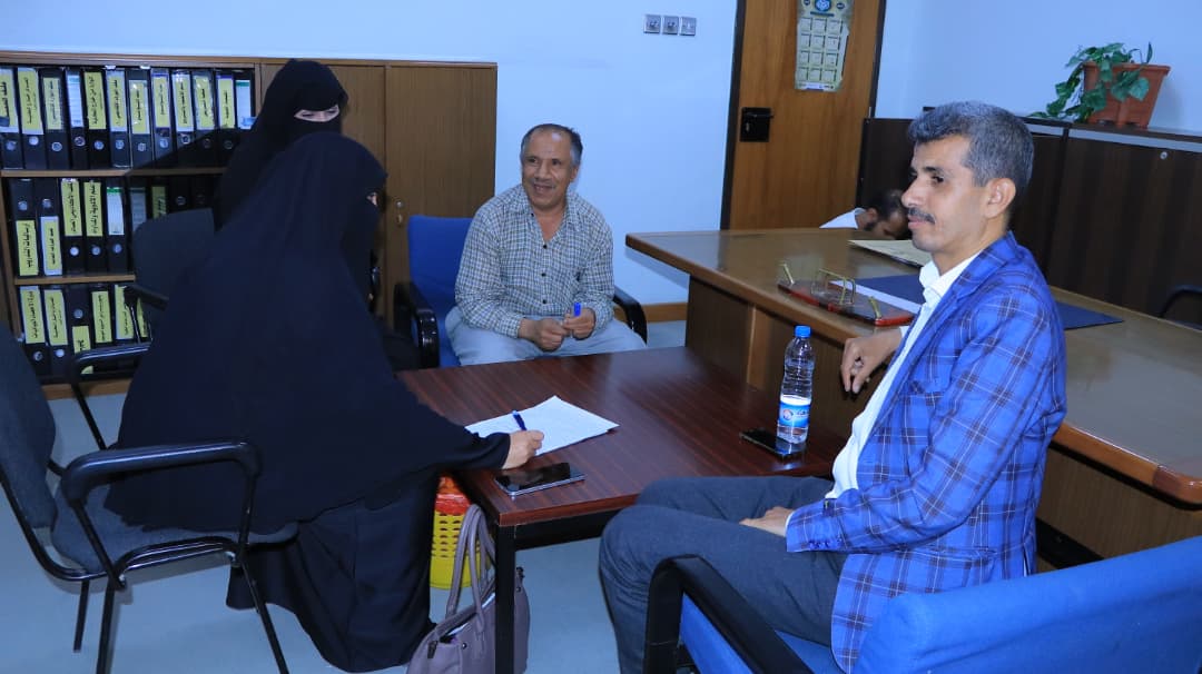 كلية الطب بجامعة صنعاء تشهد دور الاستلام والتسليم نيابة الشؤون الأكاديمية والدراسات العليا