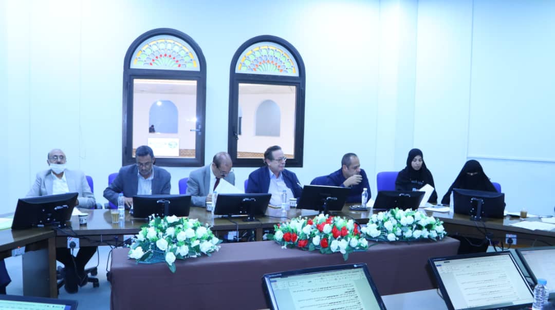 مجلس كلية الطب والعلوم الصحية  يعقد جلسته الخامسة ويناقش عدداً من القضايا الأكاديمية