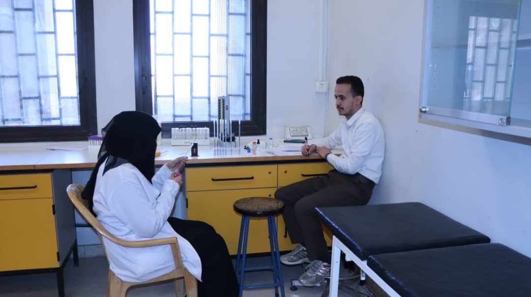 كلية الطب بجامعة صنعاء تختتم الامتحانات العملية والشفوية لمقرر «الدم واللمف»المستوى الثاني