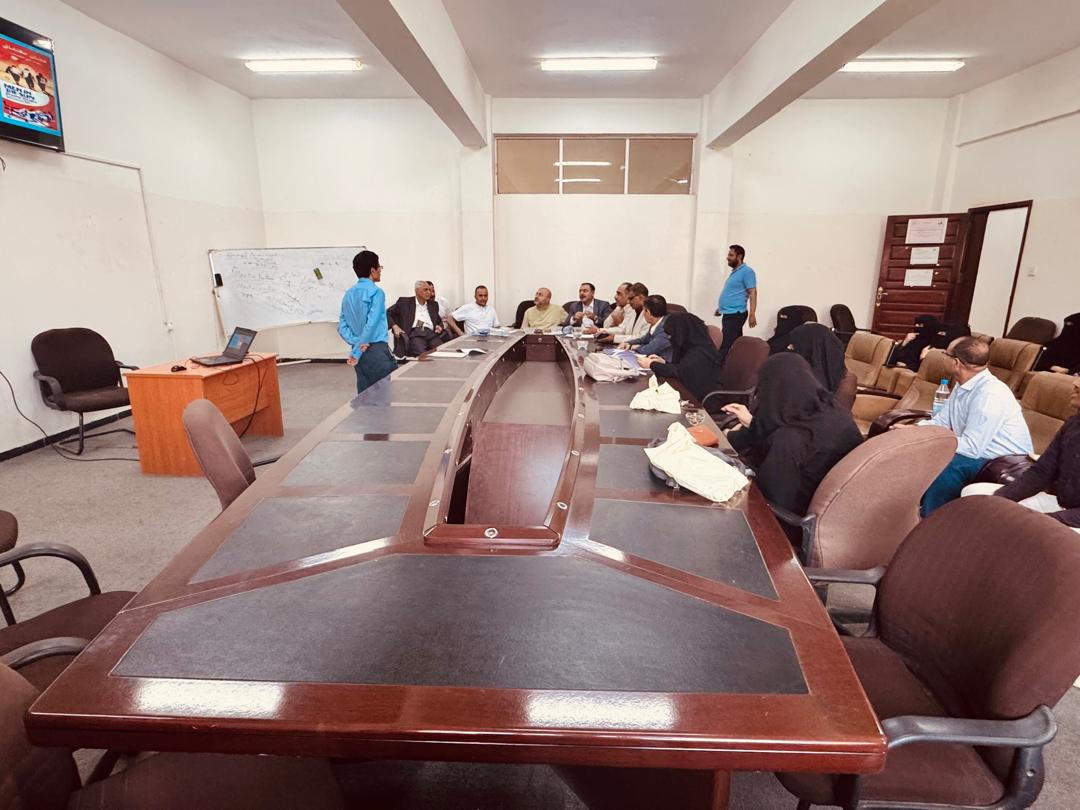 قسم الترجمة بكلية اللغات بجامعة صنعاء يناقش خطة رسالة الماجستير للباحث سليم الرحبي