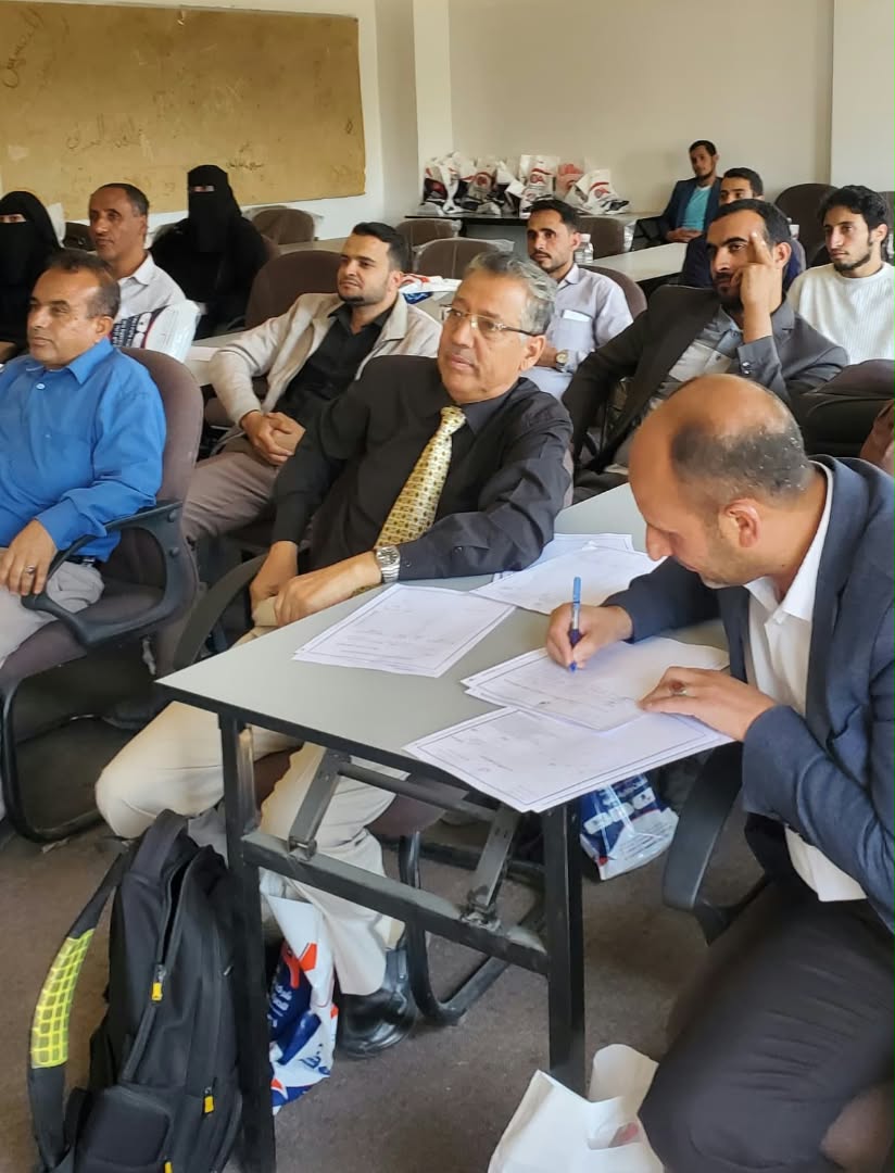 قسم علوم الأغذية والتغذية يناقش خطة رسالة ماجستير حول سلامة الزبيب المحلي والمستورد