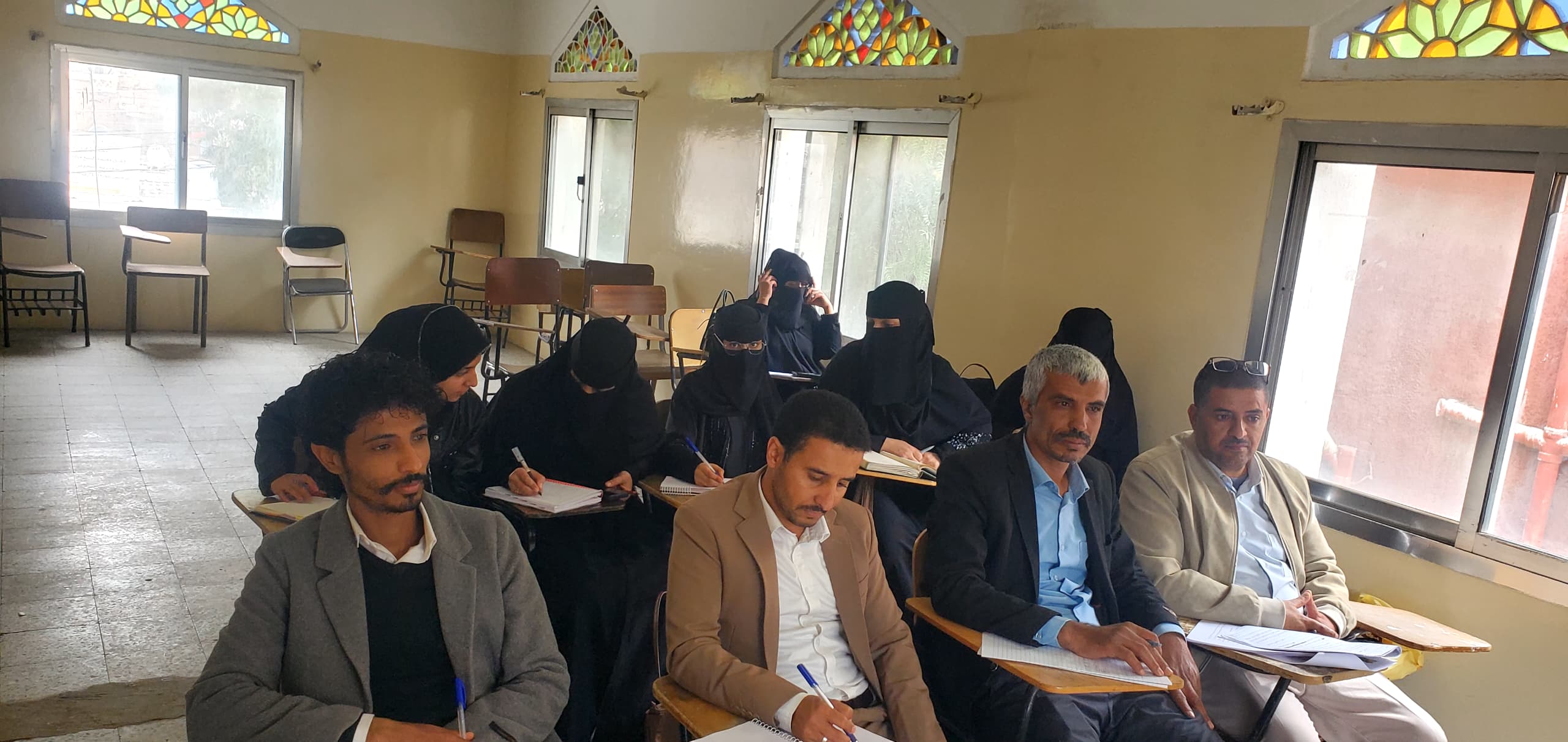 كلية الآداب والعلوم الإنسانية بتدشّن الدراسة في برنامج الماجستير(تمهيدي) بخمسة أقسام علمية
