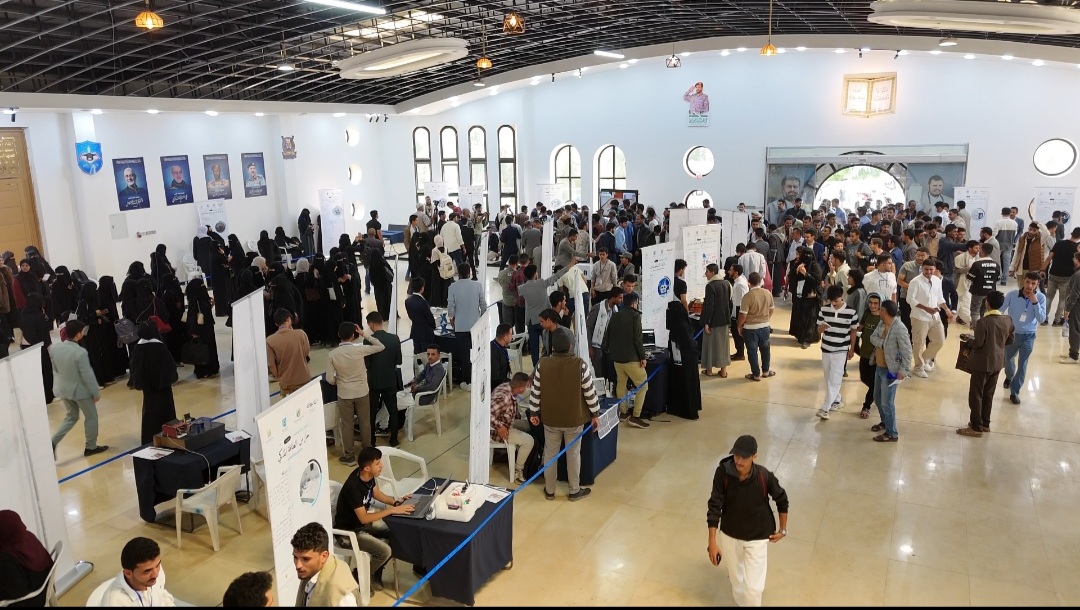 رئيس جامعة صنعاء يفتتح معرض (نواة 2026م )