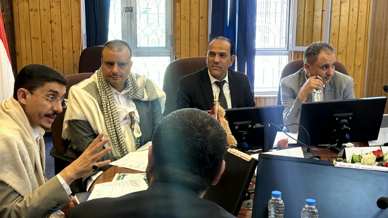 اللجنة الإشرافية العليا للمناهج تناقش الموجهات والسياسات العامة للمناهج