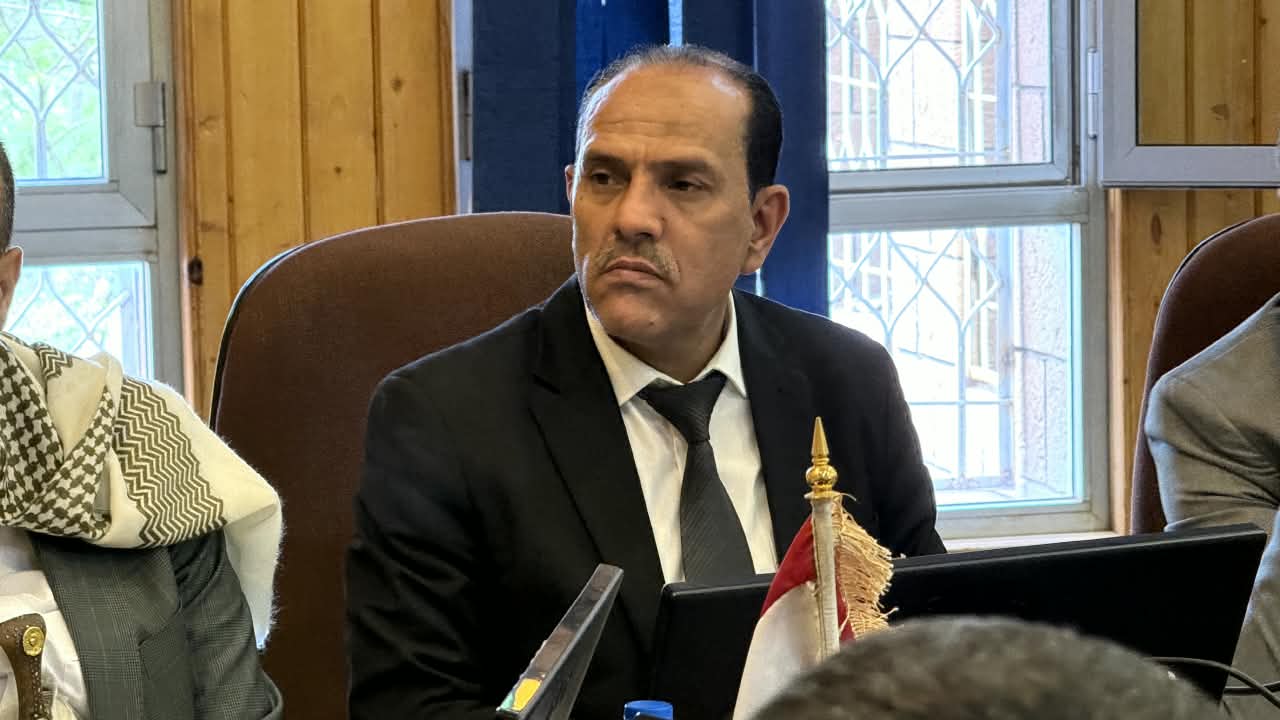 اللجنة الإشرافية العليا للمناهج تناقش الموجهات والسياسات العامة للمناهج