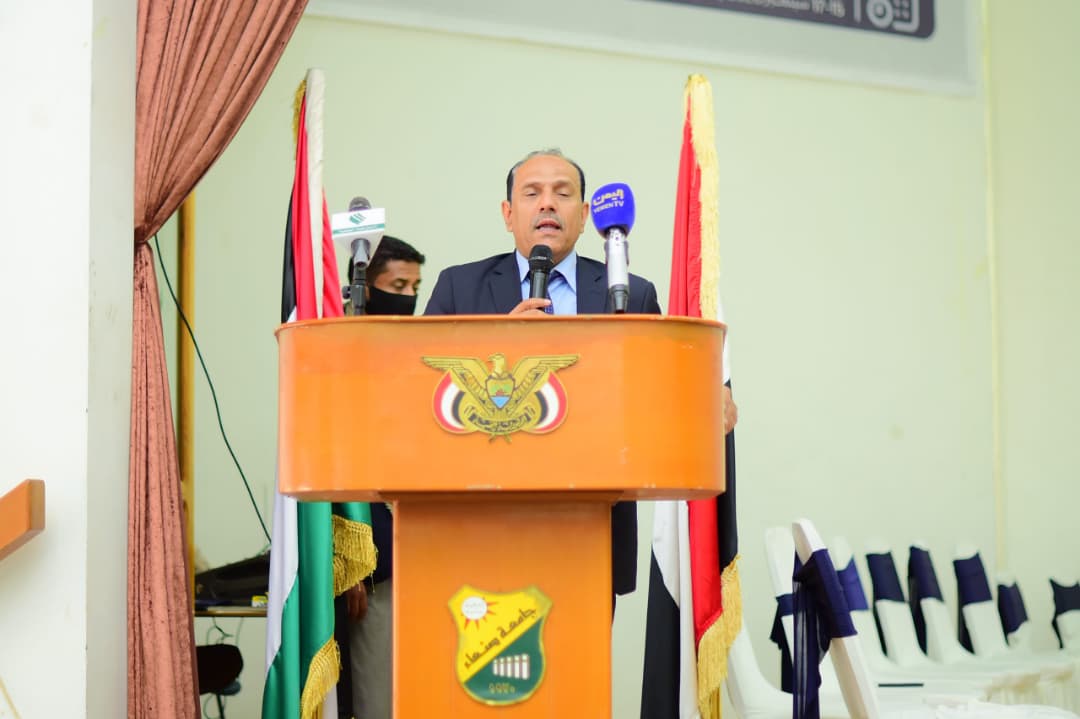 اختتام المؤتمر العلمي الـ38 لمناقشة أبحاث تخرج أطباء الدفعة الثامنة والثلاثين بكلية الطب ج