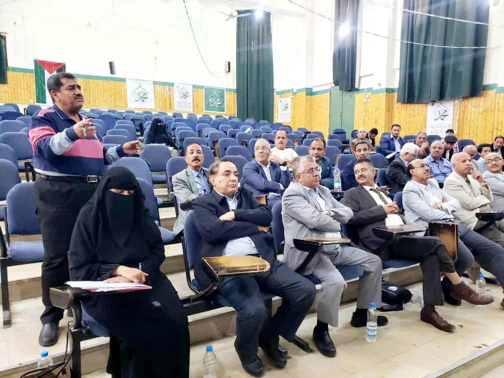 رئيس جامعة صنعاء يعقد اجتماعًا موسعًا بمستشفى الكويت الجامعي لمناقشة تطوير التدريب السريري