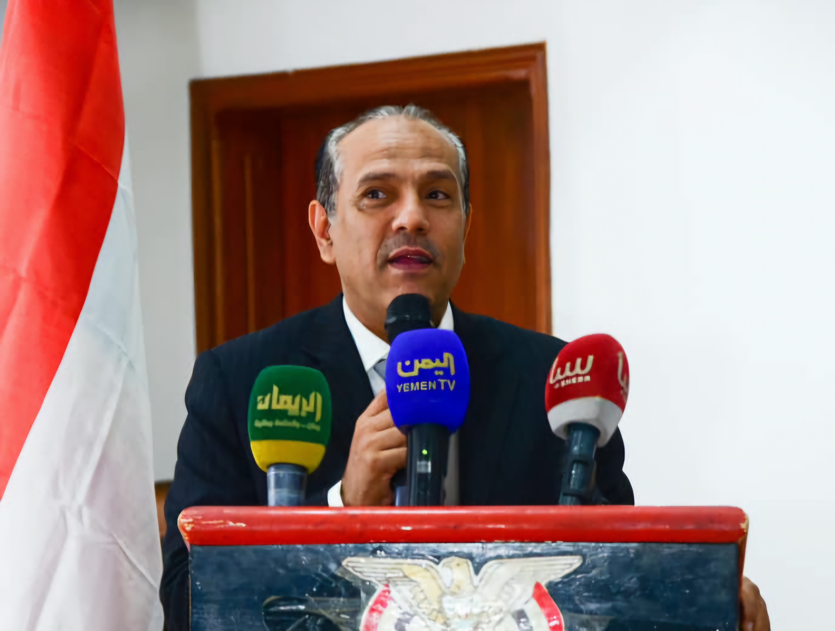 رئيس الجامعة يدشن المواقع الإلكترونية الحديثة لتعزيز حضور الجامعة في الفضاء الرقمي