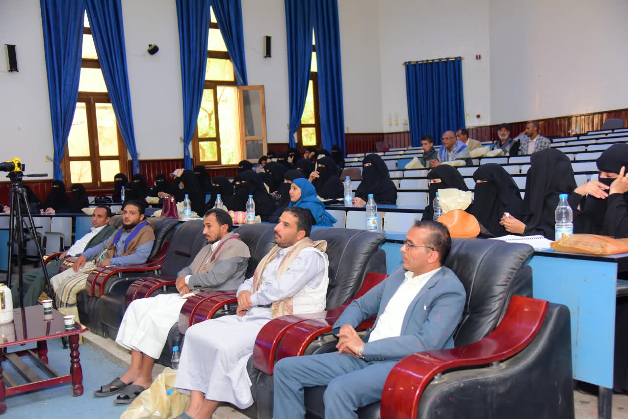 الباحثة هيفاء هاشم اللاحجي تنال الماجستير من كلية التربية – صنعاء