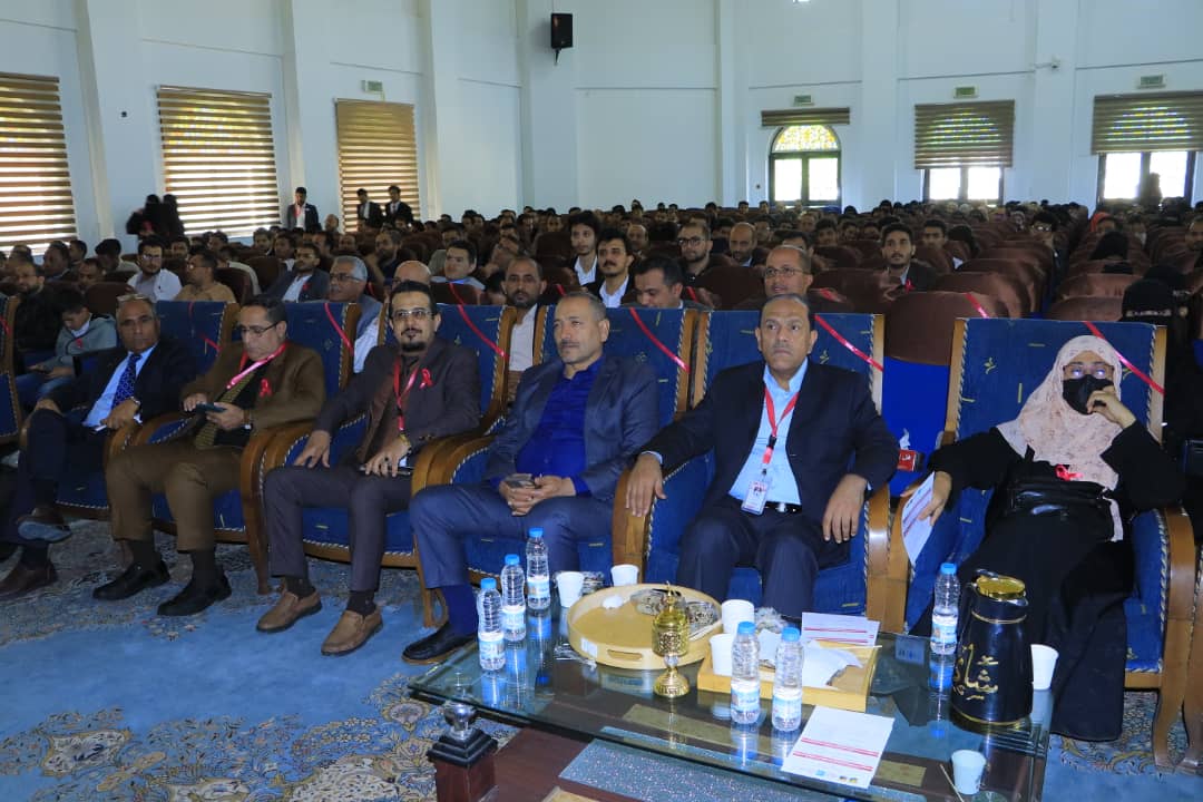 رئيس جامعة صنعاء يؤكد استمرار دعم الأيام العلمية لتطوير التعليم الطبي ومواكبة المستجدات ال