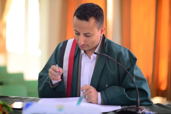 الباحث خالد إسماعيل محمد  ينال الماجستير في الإدارة المتكاملة للموارد المائية