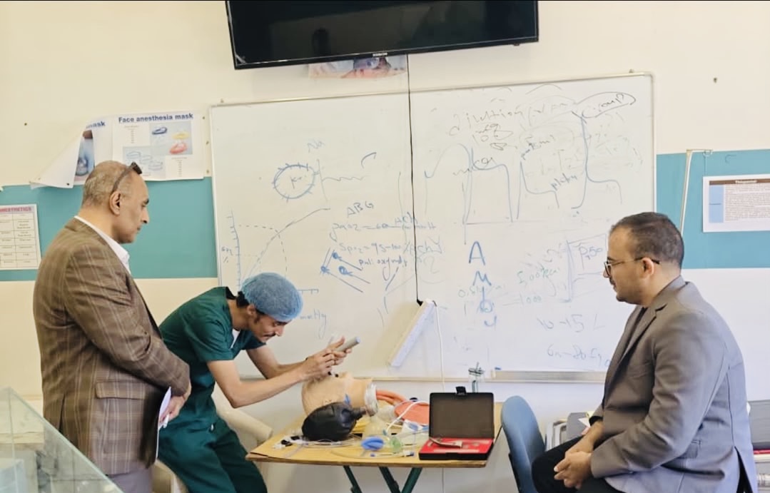 قسم التخدير بجامعة صنعاء ينفّذ الاختبار الشامل لطلبة المستوى الرابع بالمحاكاة السريرية