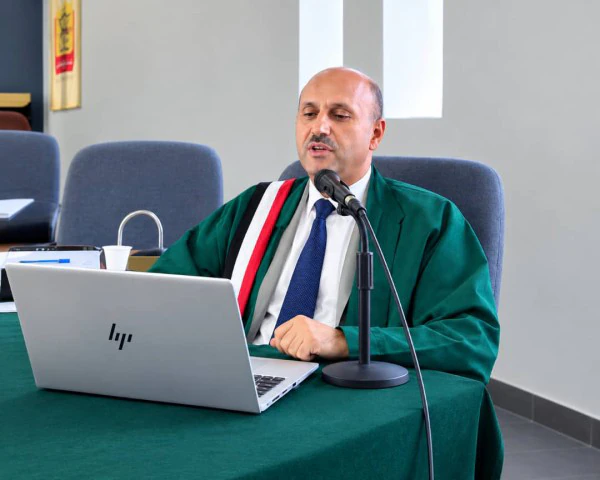الباحث عمر المزلم ينال درجة الدكتوراه في فلسفة إدارة الأعمال من مركز إدارة الأعمال