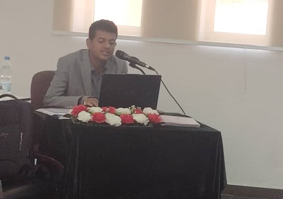 مركز إدارة الأعمال يناقش خطة أطروحة الدكتوراه للباحث علي أحمد محمد جسار