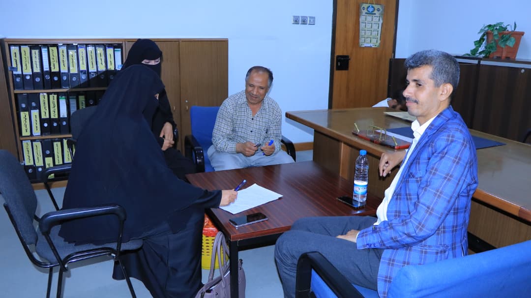 كلية الطب بجامعة صنعاء تشهد دور الاستلام والتسليم نيابة الشؤون الأكاديمية والدراسات العليا