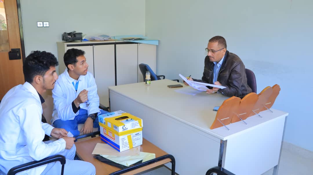 كلية الطب جامعة صنعاء تدشن الامتحانات العملية والشفوية لمقرر "الدم واللمف" لطلبة المستوى 2