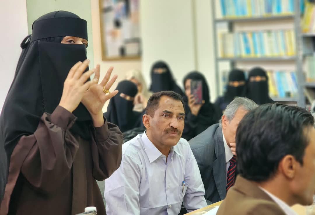 قسم الآثار والسياحة بجامعة صنعاء يناقش خطة ماجستير للباحثة: أمة السلام محمد سحلول