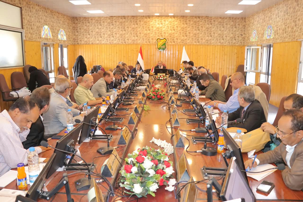 Sana’a University Council Approves Results for 74 Master’s and Doctoral Researchers and Adopts Academic Resolutions