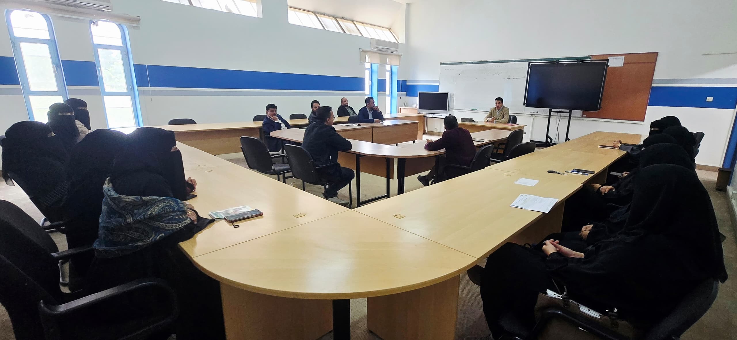 مسؤولو الإعلام بجامعة صنعاء يباركون إطلاق المواقع الإلكترونية بحلتها الجديدة