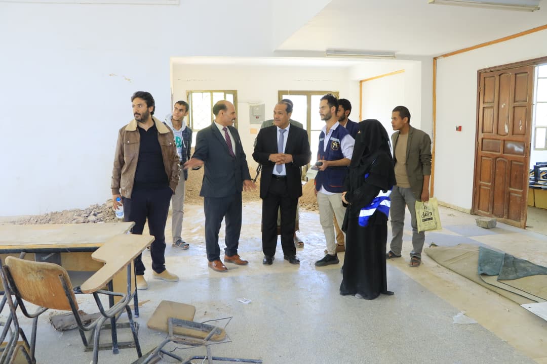 رئيس الجامعة يوجّه باستكمال مشاريع التطوير والتأهيل في عدد من الكليات .
